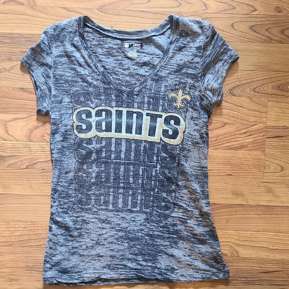 Team Apparel Women's Gray T-Shirt